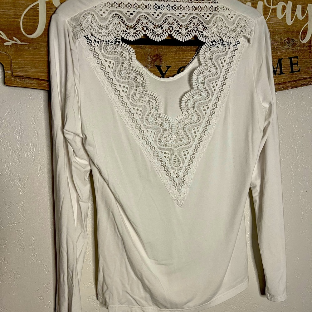 Triangle Back shirt